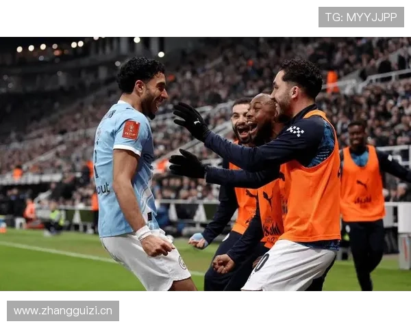 纽卡赛季后期状态波动显现,球队表现稳定性面临考验 纽卡赛季后期状态波动显现,球队表现稳定性面临考验